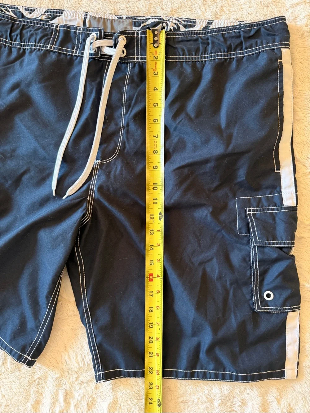 Old Navy Navy Blue White Contrast Stitch Cargo Board Shorts Swim Trunks XL